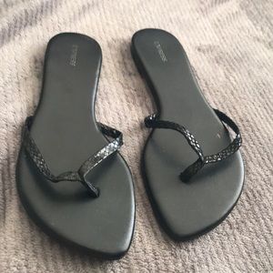 Black Express sandals